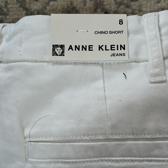 Size 8 Anne Klein Jeans White Chino Shorts - Picture 3 of 7